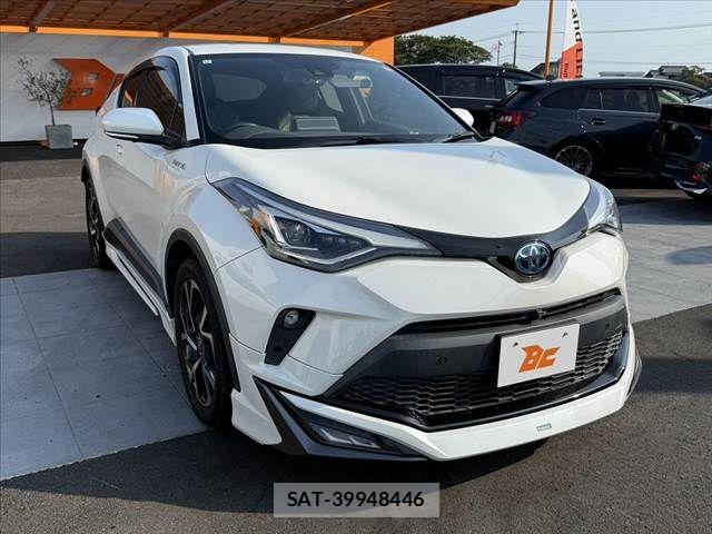 Toyota C-HR 2019-12 8411589-9