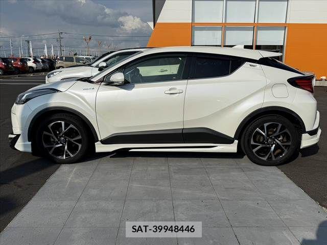 Toyota C-HR 2019-12 8411589-10