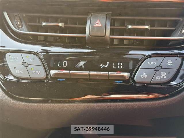 Toyota C-HR 2019-12 8411589-23