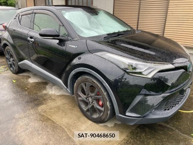 Toyota C-HR 2018-09 8411593-1