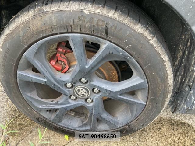 Toyota C-HR 2018-09 8411593-6