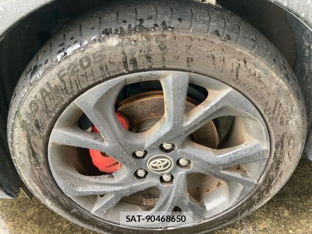 Toyota C-HR 2018-09 8411593-8