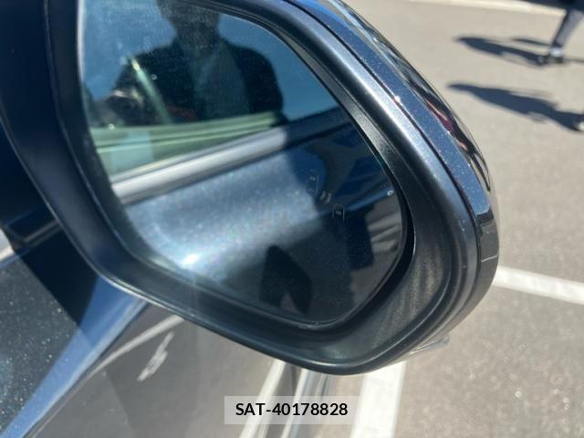Toyota C-HR 2020-03 8411591-10