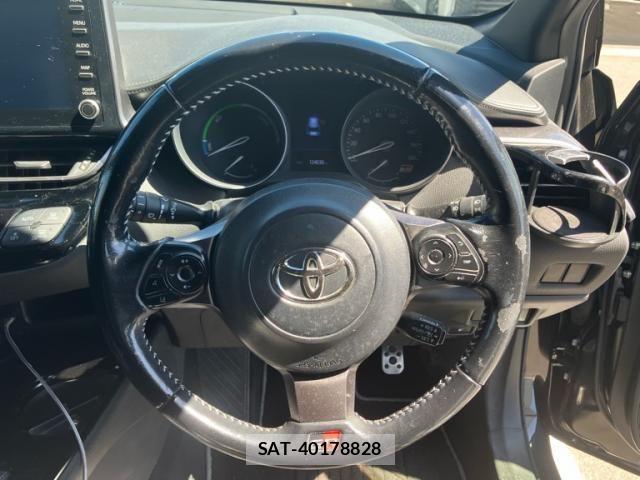 Toyota C-HR 2020-03 8411591-13