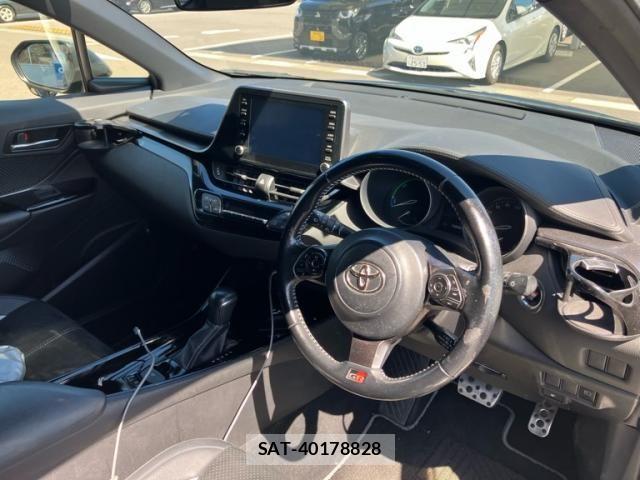 Toyota C-HR 2020-03 8411591-25