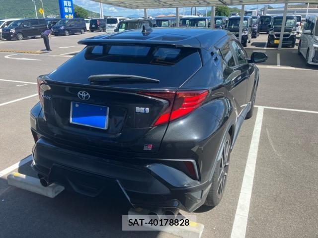 Toyota C-HR 2020-03 8411591-5