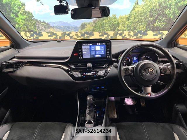 Toyota C-HR 2020-03 8437986-1