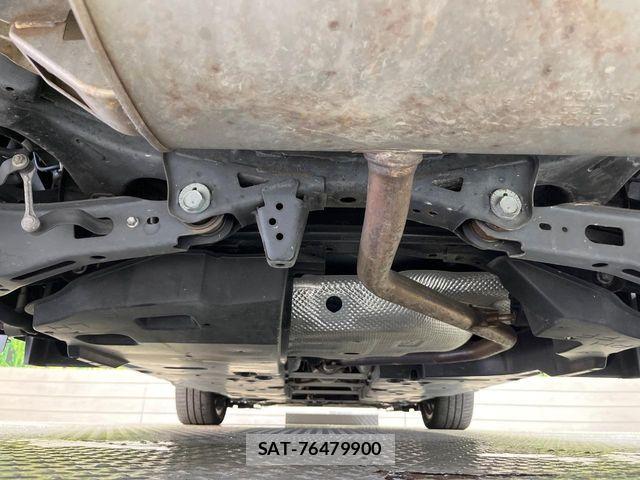 Toyota C-HR 2019-09 8437992-18