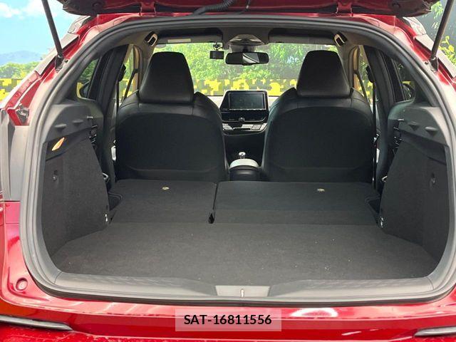 Toyota C-HR 2018-07 8437991-9
