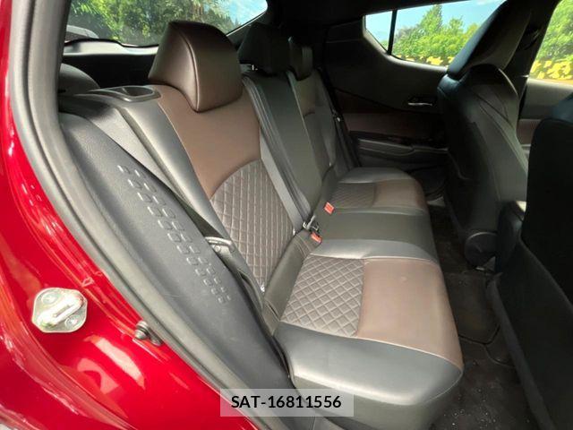 Toyota C-HR 2018-07 8437991-8