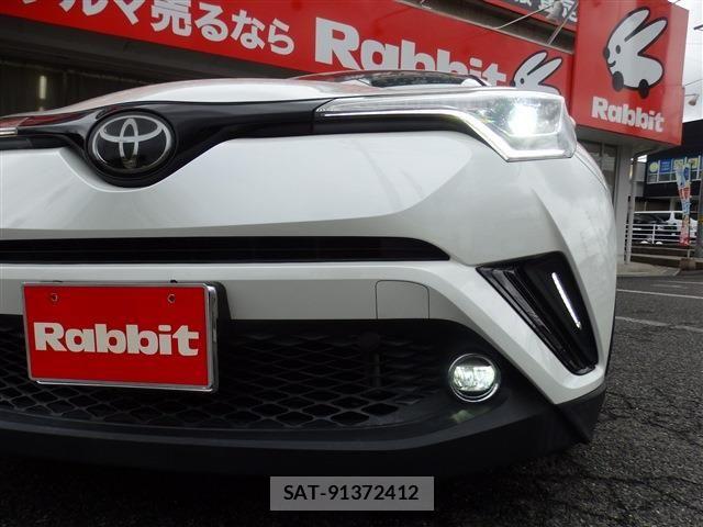 Toyota C-HR 2019-01 8437990-10