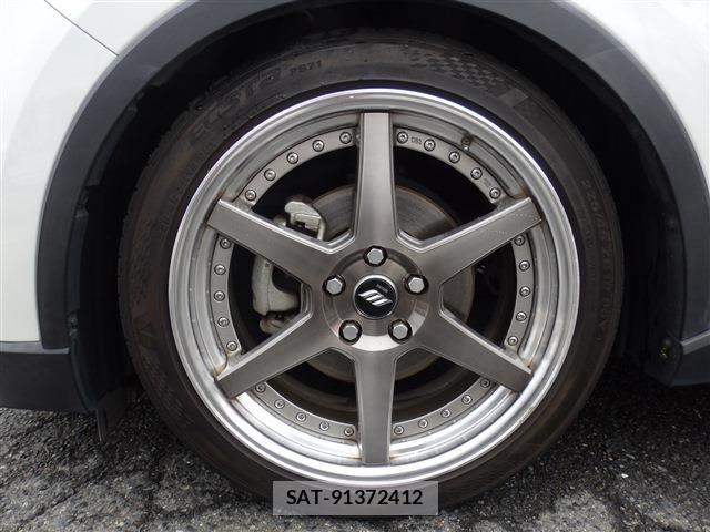 Toyota C-HR 2019-01 8437990-19