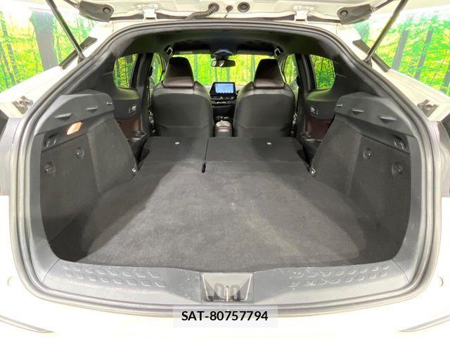 Toyota C-HR 2019-10 8457166-9