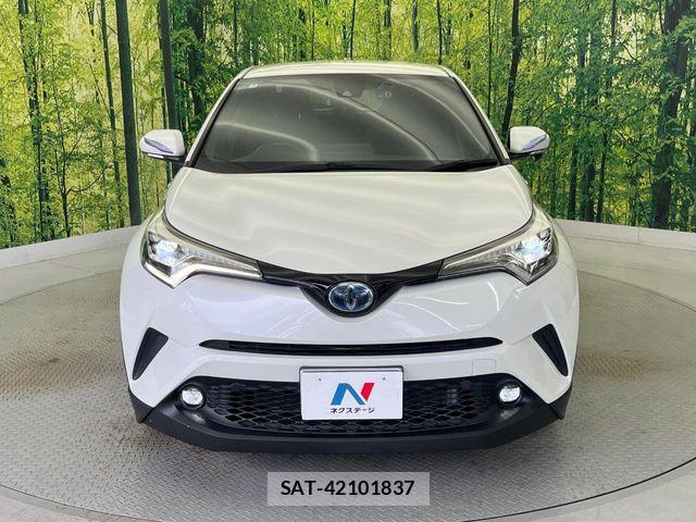 Toyota C-HR 2019-04 8457169-14
