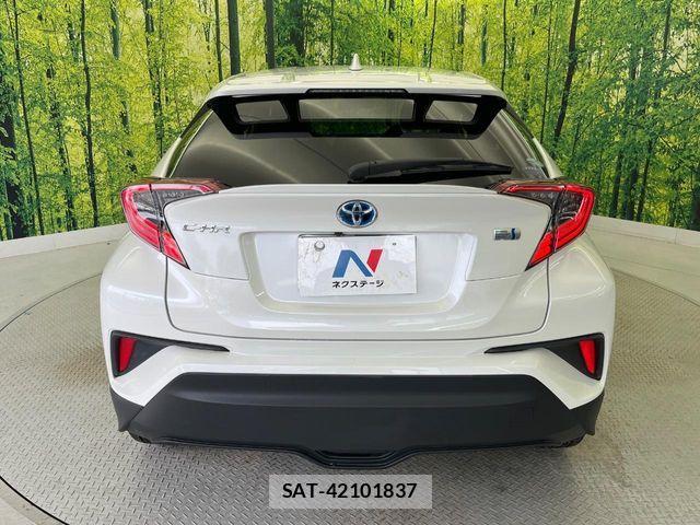 Toyota C-HR 2019-04 8457169-15