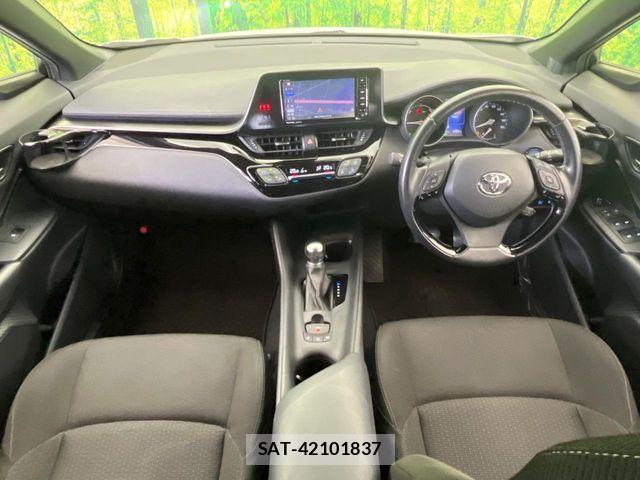 Toyota C-HR 2019-04 8457169-2