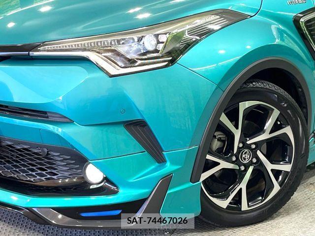 Toyota C-HR 2017-09 8457170-11