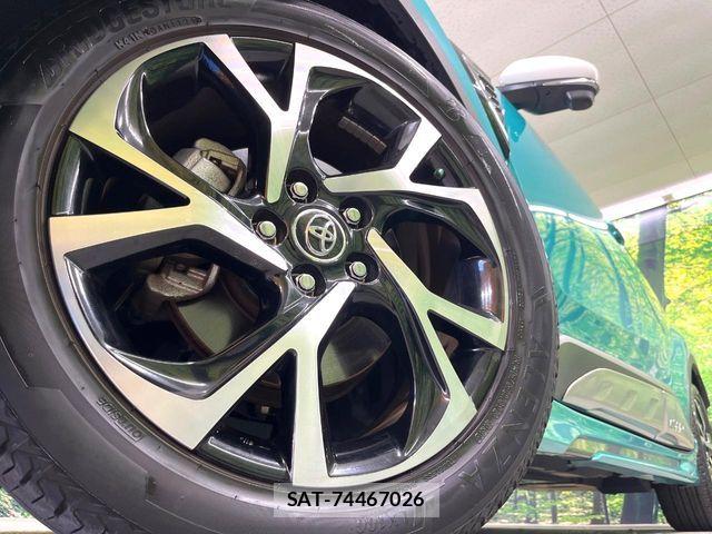 Toyota C-HR 2017-09 8457170-12