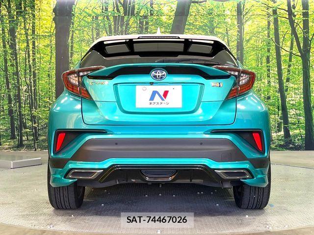 Toyota C-HR 2017-09 8457170-14