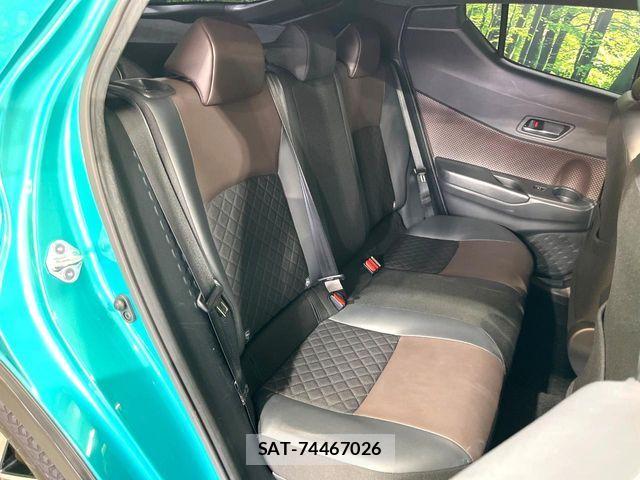 Toyota C-HR 2017-09 8457170-8
