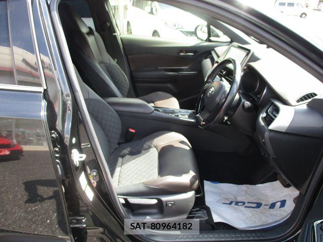 Toyota C-HR 2017-09 8457173-9