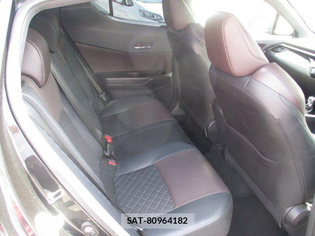 Toyota C-HR 2017-09 8457173-14