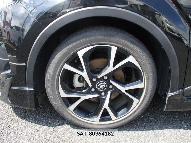 Toyota C-HR 2017-09 8457173-18
