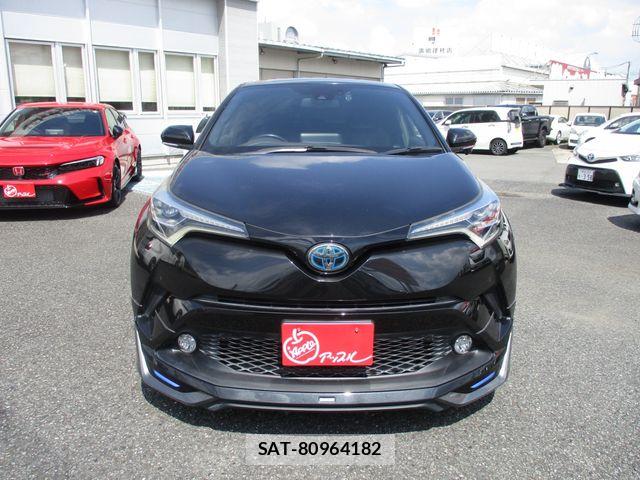 Toyota C-HR 2017-09 8457173-3