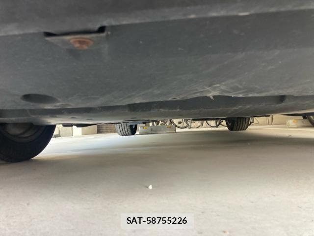 Toyota C-HR 2017-09 8457174-9