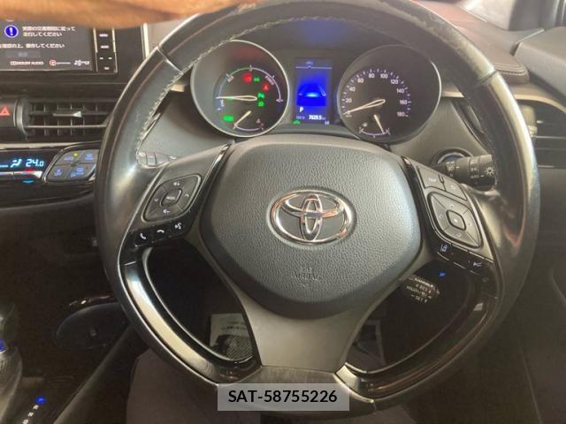 Toyota C-HR 2017-09 8457174-20