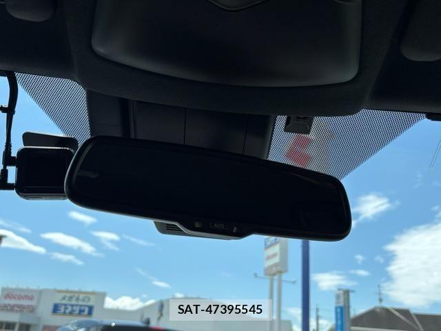Toyota C-HR 2017-06 8485154-28