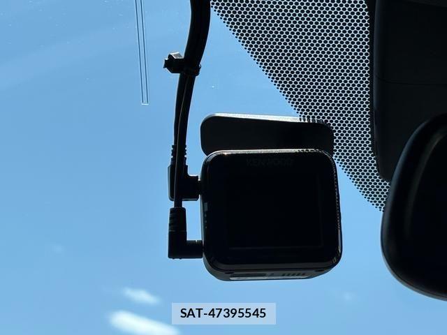 Toyota C-HR 2017-06 8485154-29