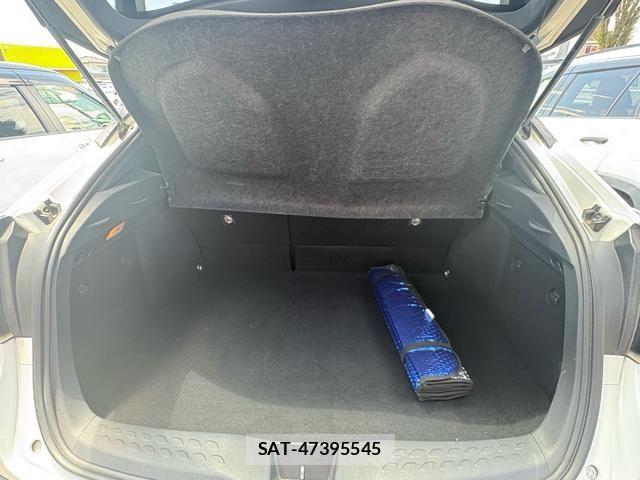 Toyota C-HR 2017-06 8485154-6