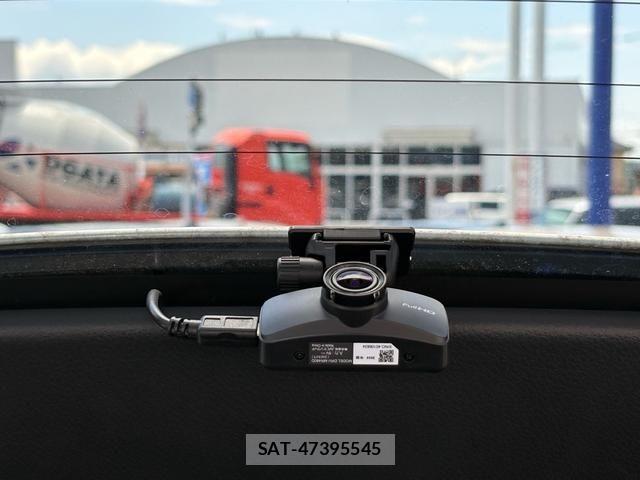 Toyota C-HR 2017-06 8485154-7
