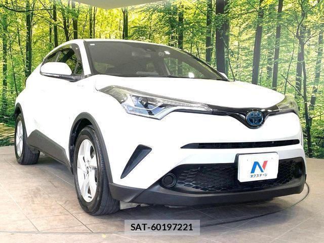 Toyota C-HR 2018-11 8485149-15