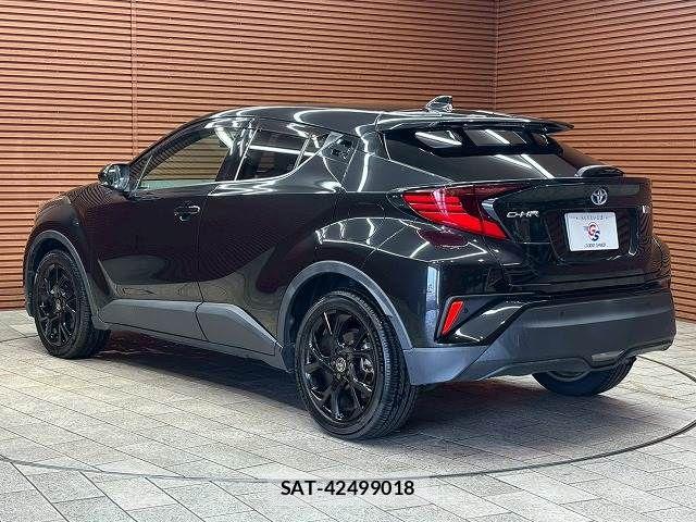 Toyota C-HR 2020-08 8485148-16