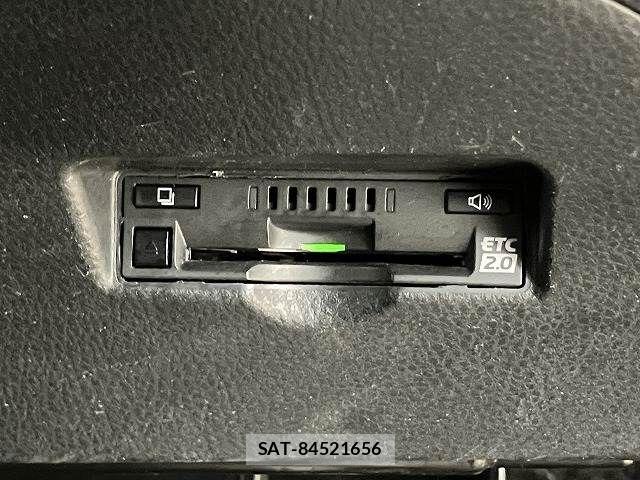 Toyota C-HR 2017-05 8485151-9