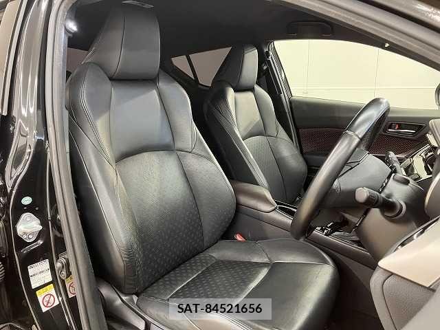 Toyota C-HR 2017-05 8485151-10