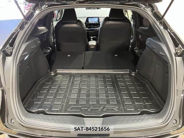 Toyota C-HR 2017-05 8485151-12