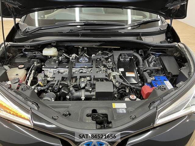 Toyota C-HR 2017-05 8485151-13