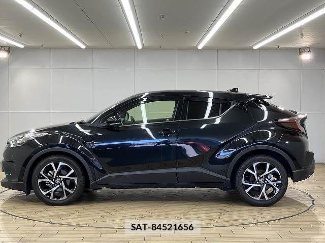 Toyota C-HR 2017-05 8485151-16