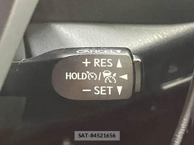 Toyota C-HR 2017-05 8485151-4