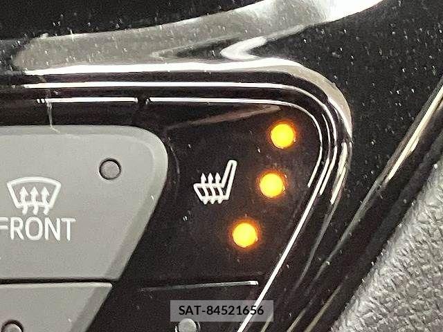 Toyota C-HR 2017-05 8485151-7