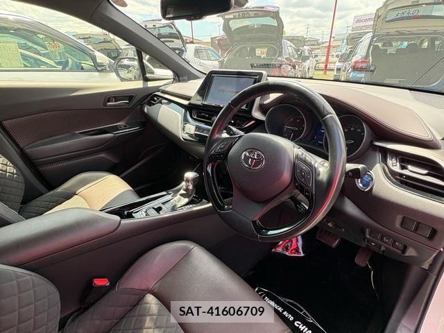 Toyota C-HR 2017-06 8485150-10