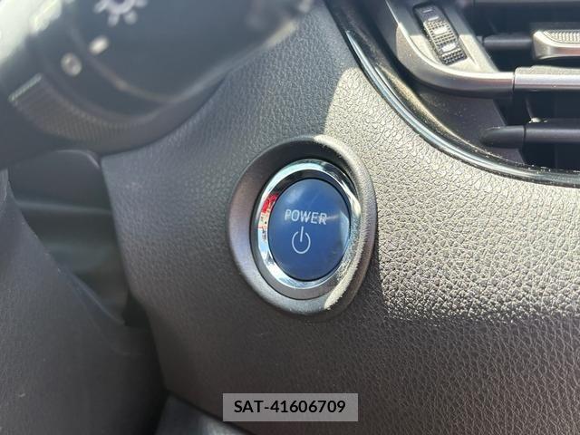 Toyota C-HR 2017-06 8485150-13