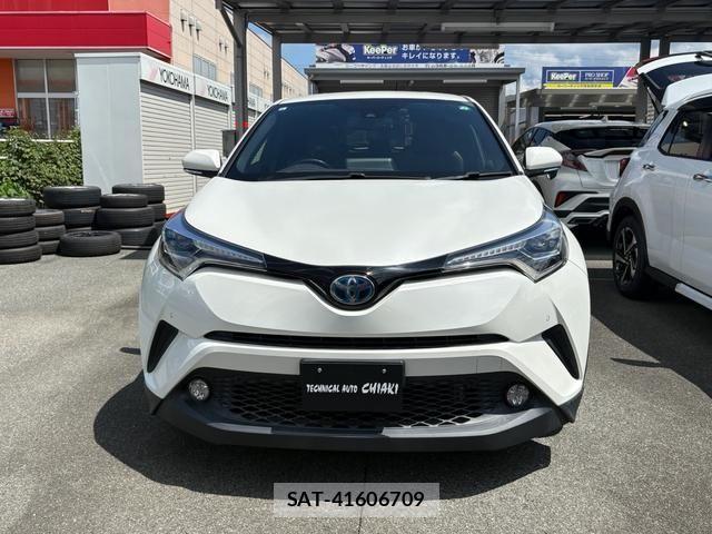 Toyota C-HR 2017-06 8485150-1