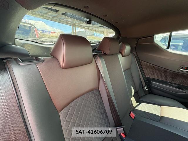 Toyota C-HR 2017-06 8485150-7