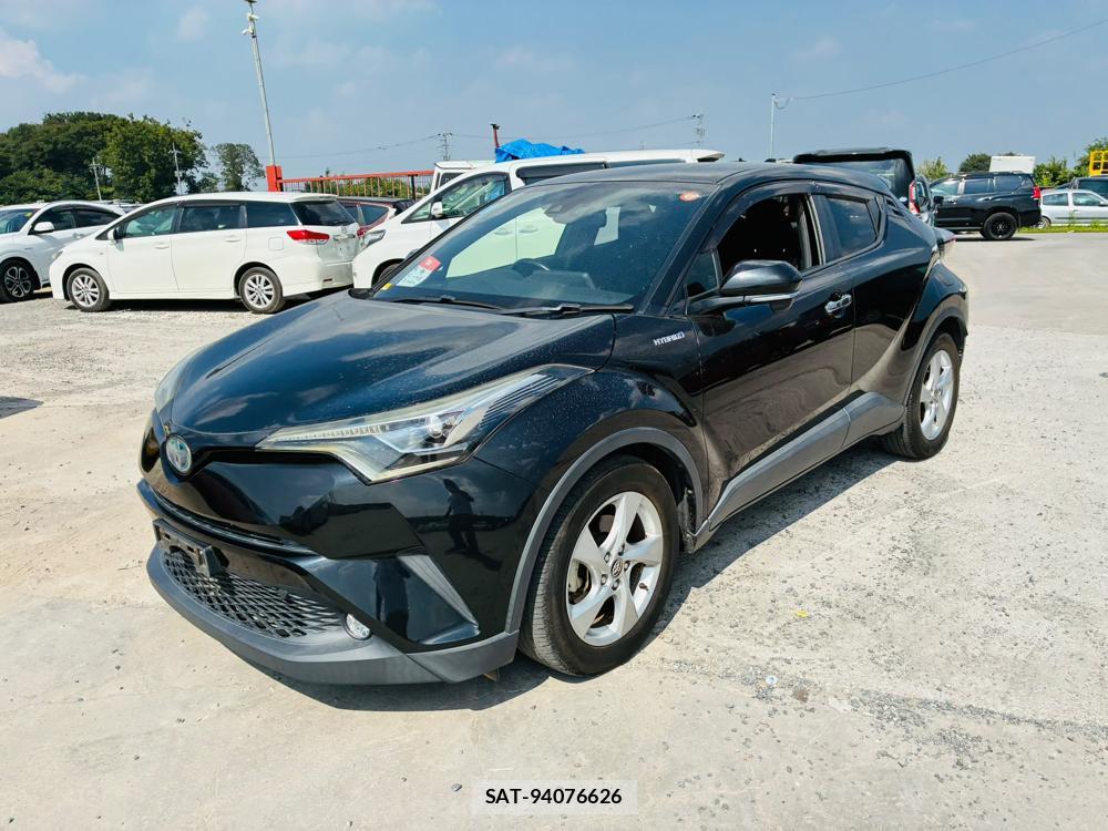 Toyota C-HR 2018-02 8329542-0