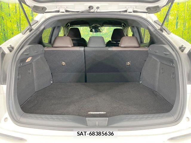 Toyota C-HR 2017-06 8524048-9