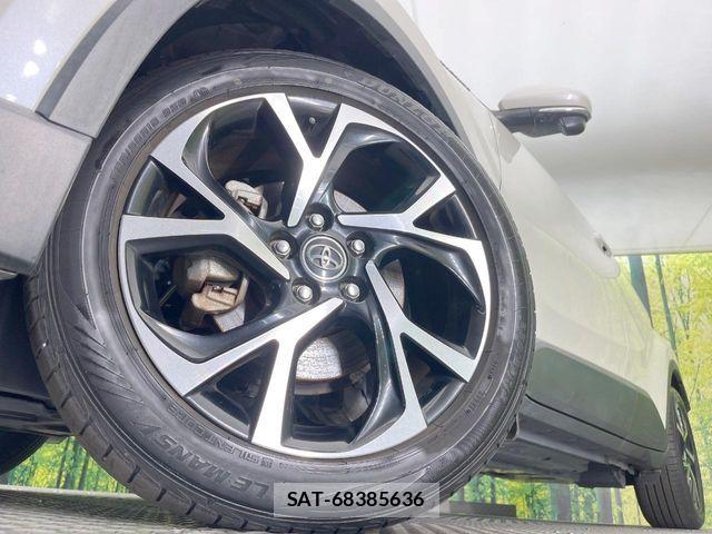 Toyota C-HR 2017-06 8524048-12